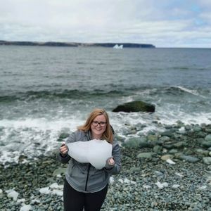 Meet your Posher, Courtney